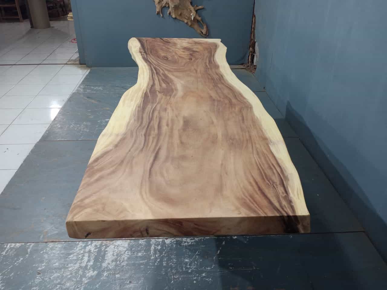 Live Edge Tables