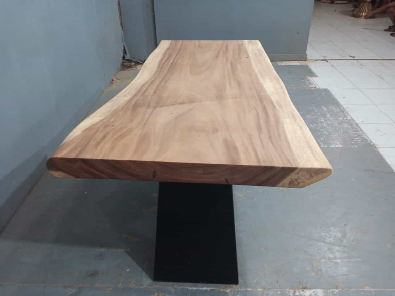 Live Edge Tables