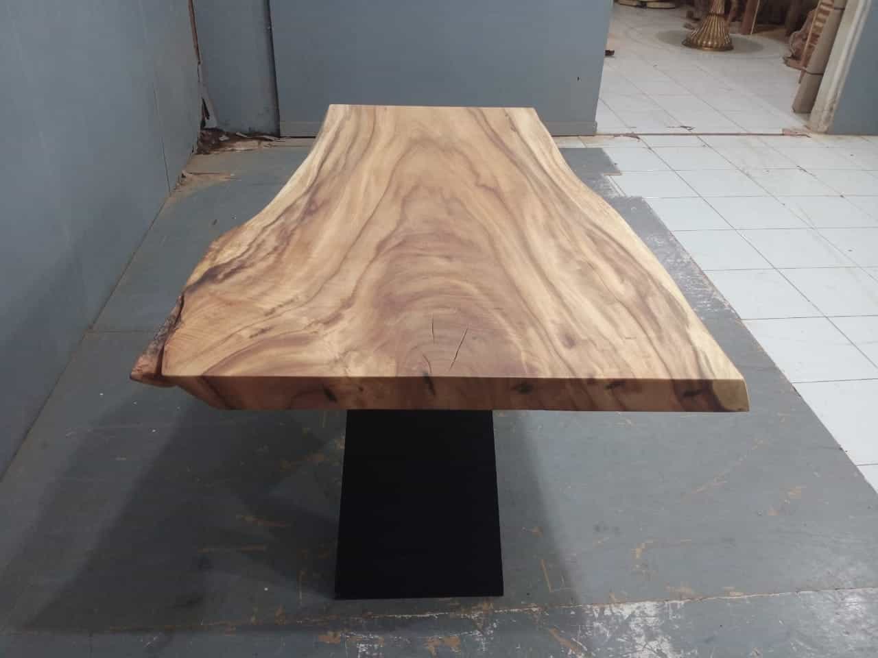 Live Edge Tables