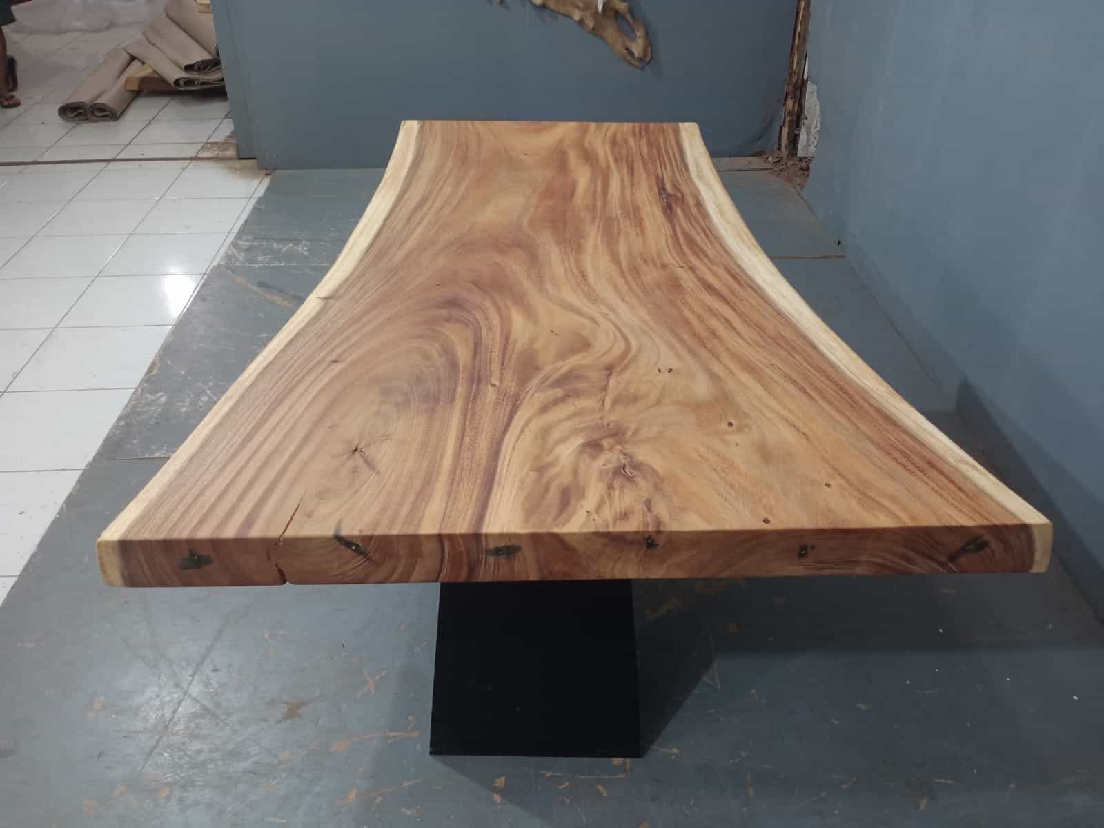 Live Edge Tables