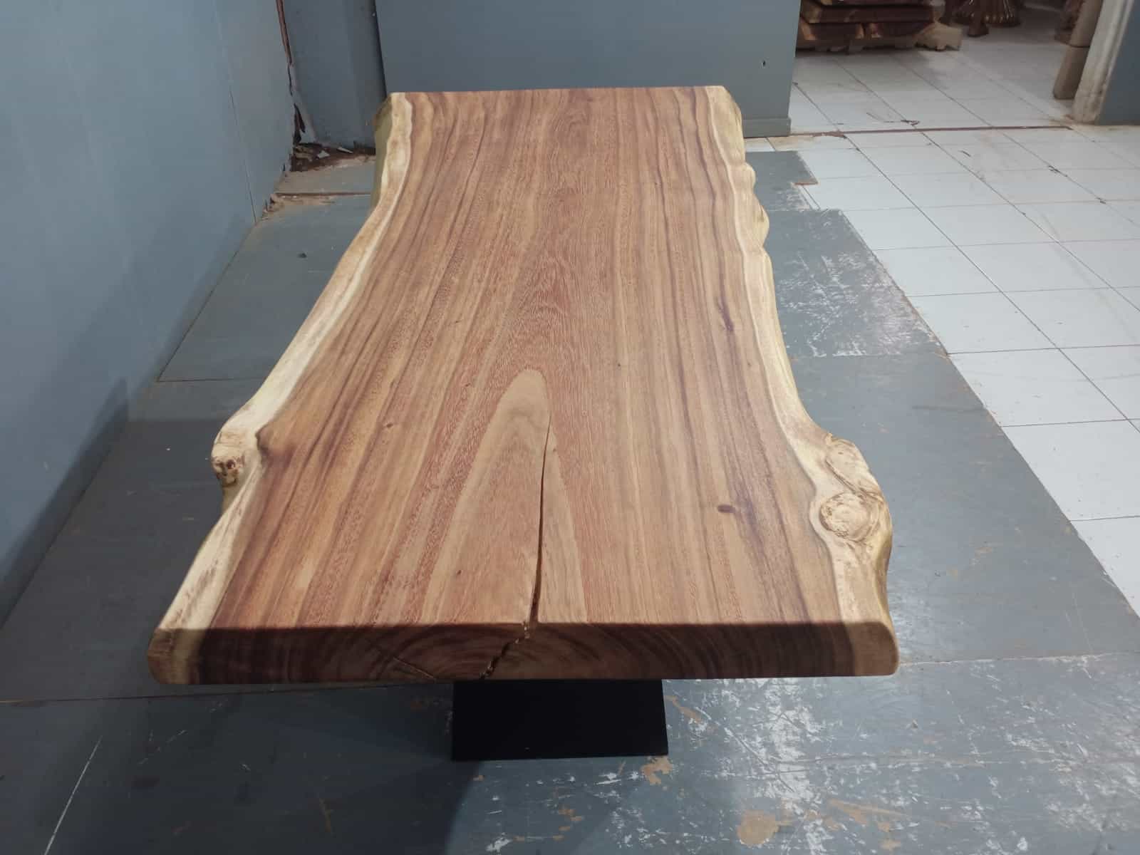 Live Edge Tables