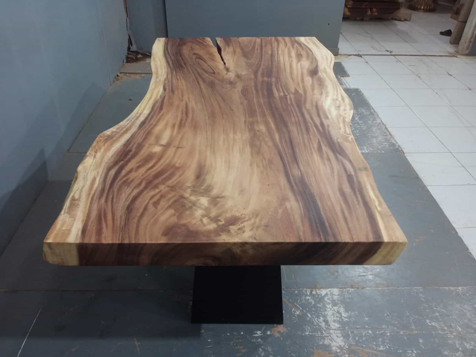 Live Edge Tables