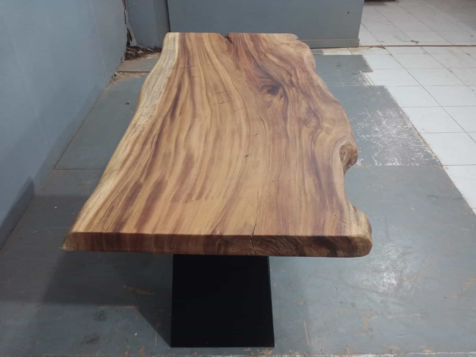 Live Edge Tables