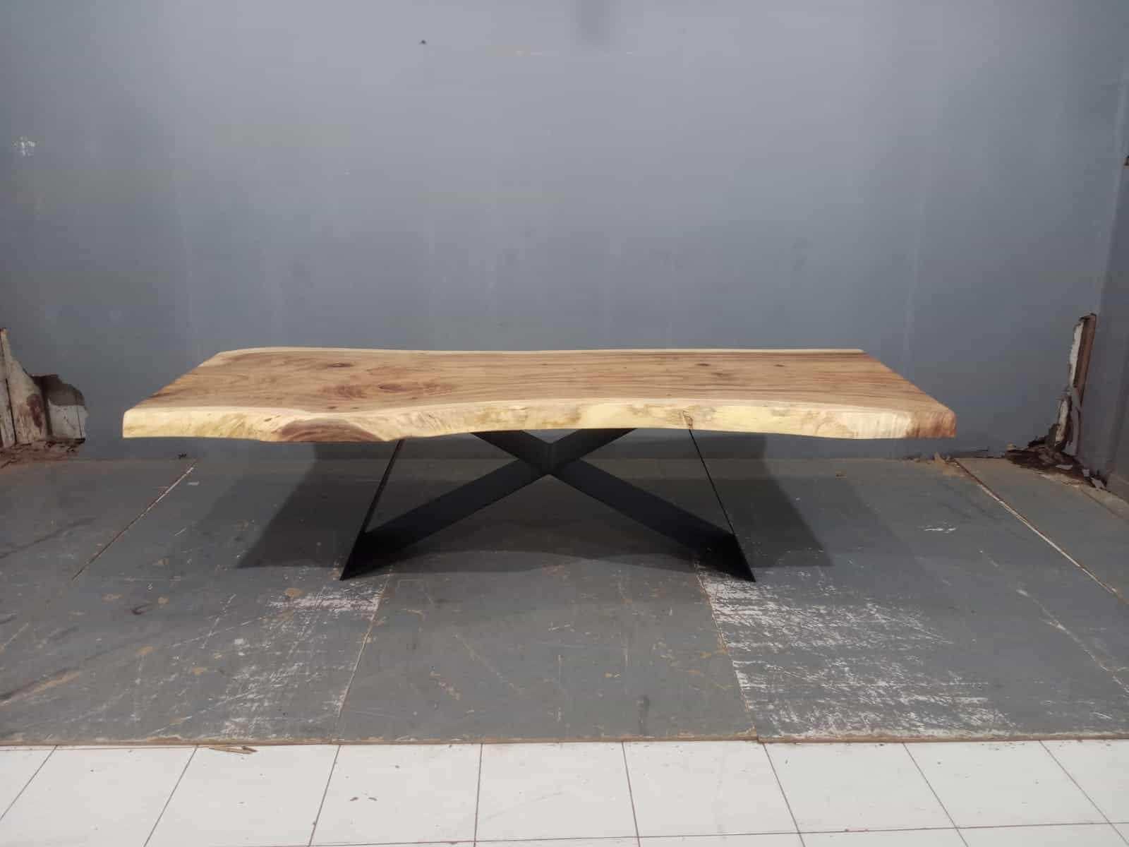 LIVE EDGE TABLES