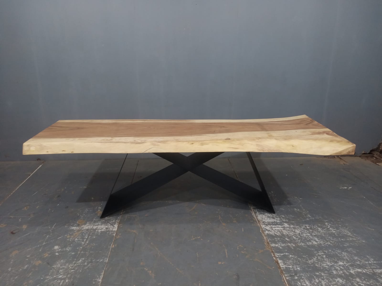 LIVE EDGE TABLES