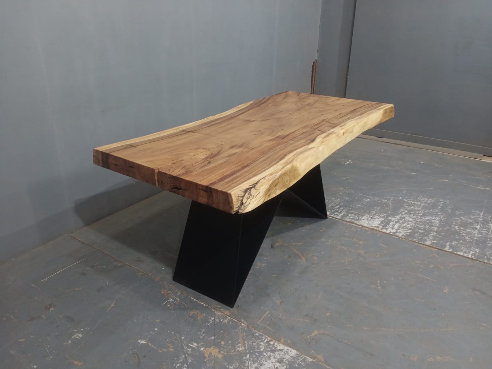 Live Edge Tables
