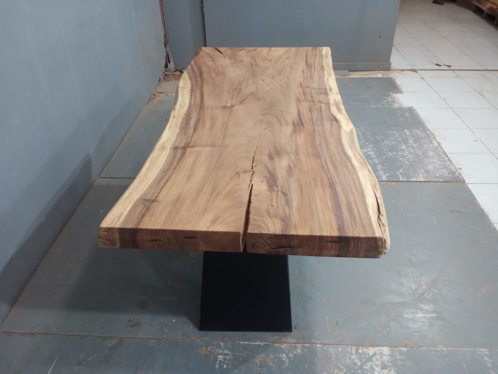 Live Edge Tables