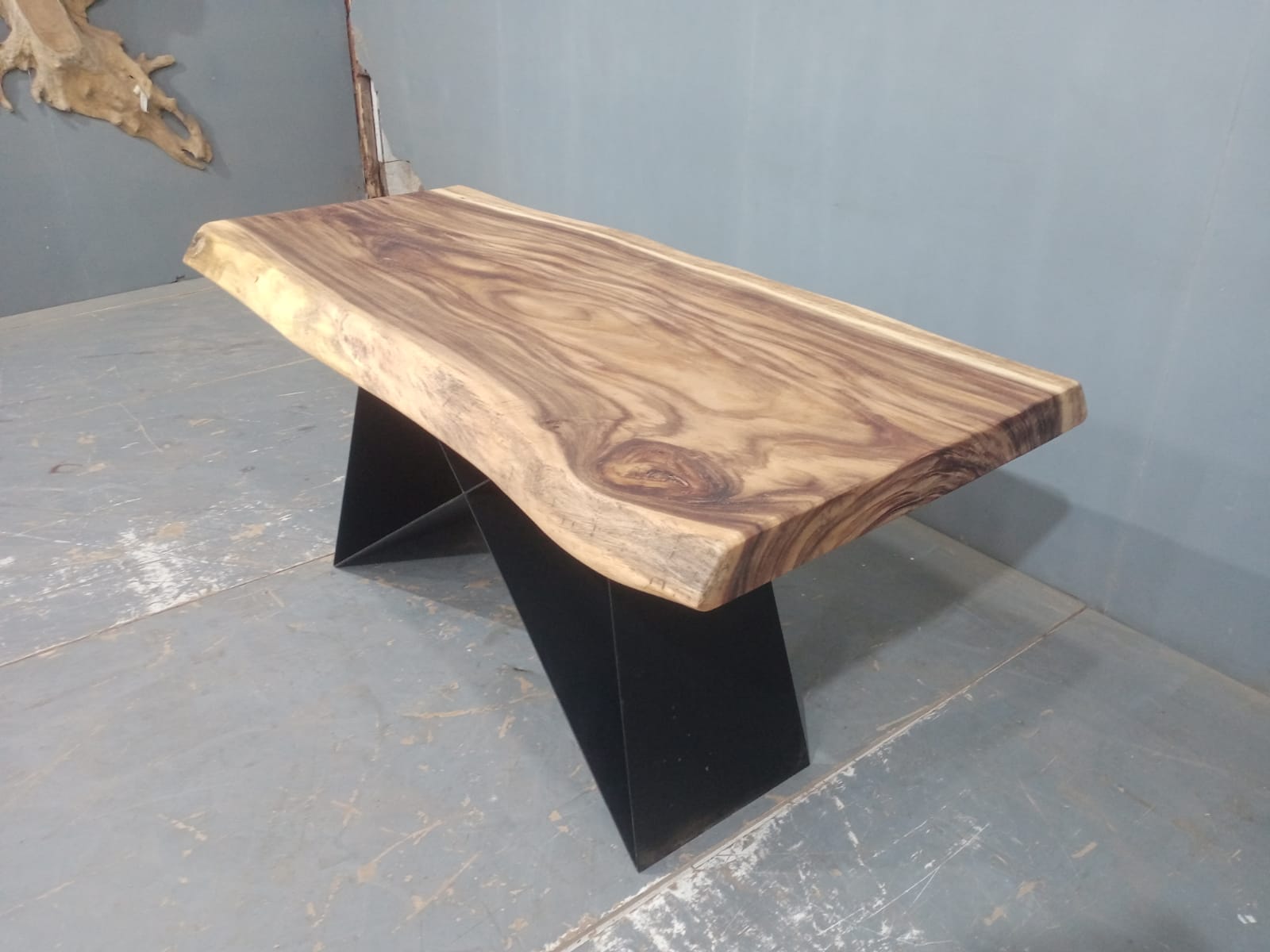 Live Edge Tables
