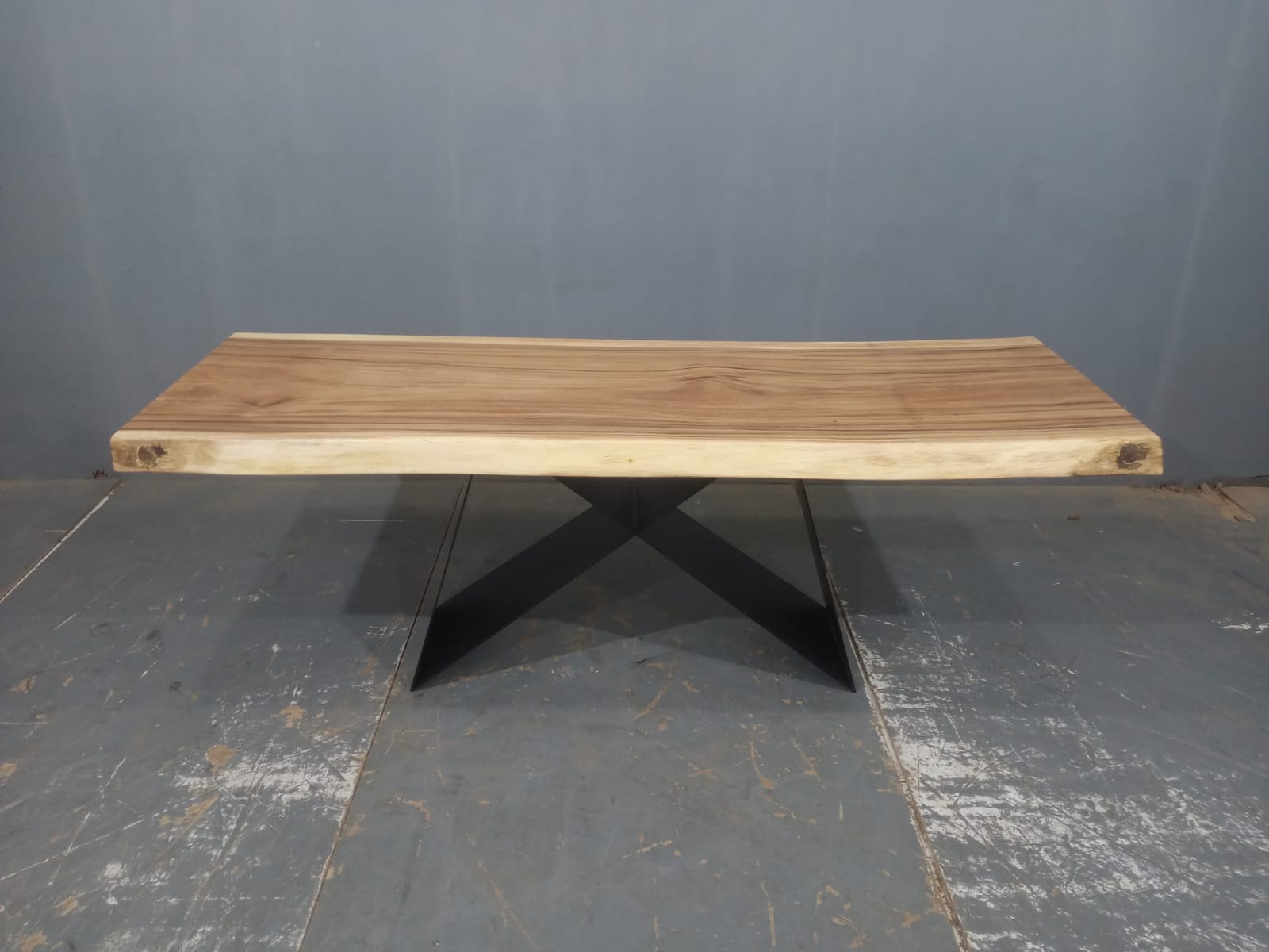 LIVE EDGE TABLES