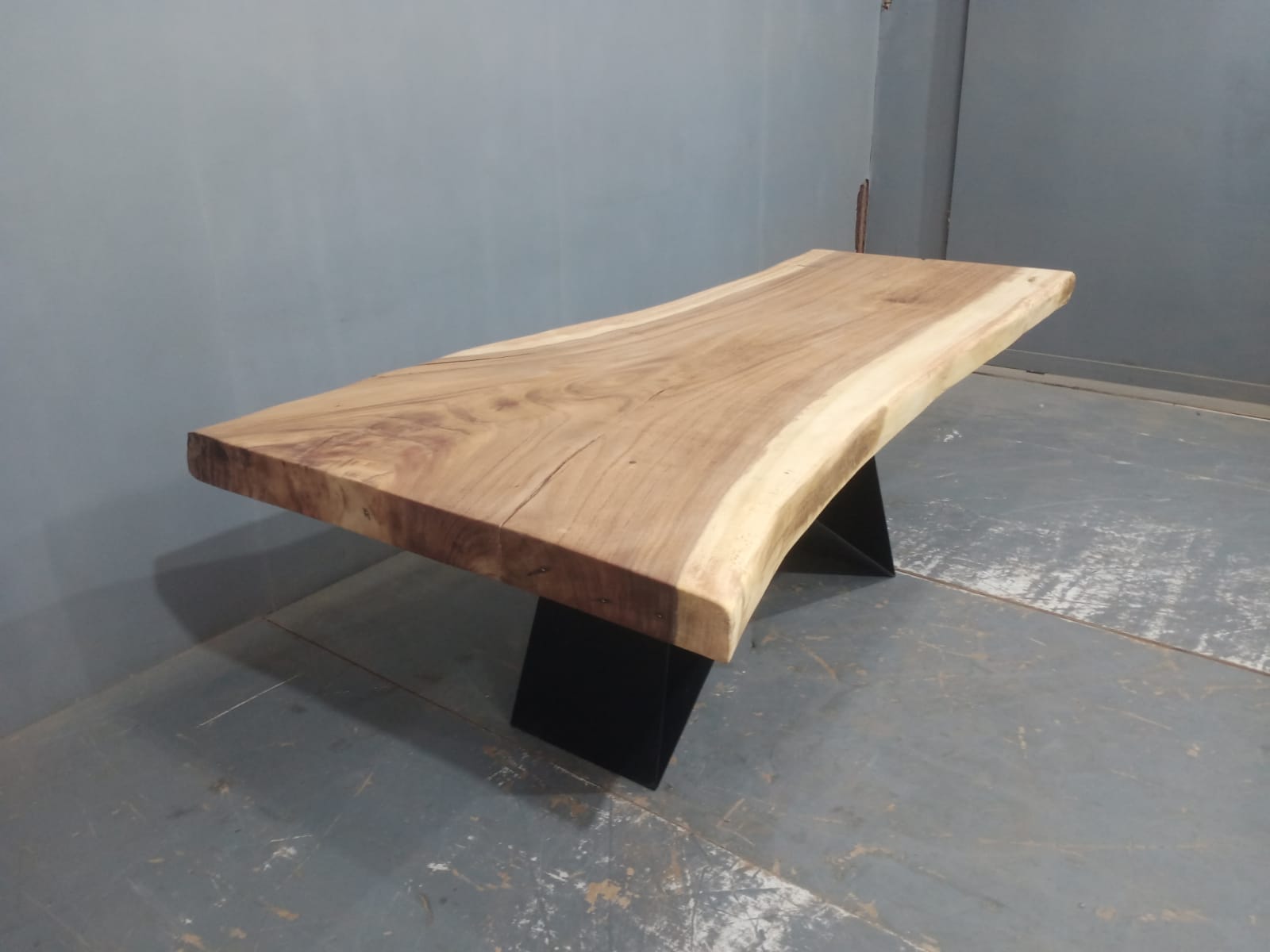 Live Edge Tables