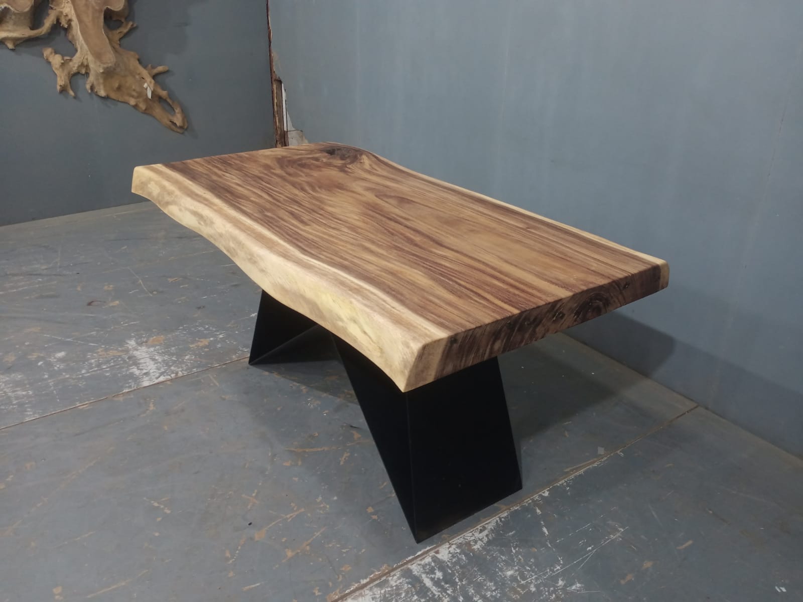 Live Edge Tables