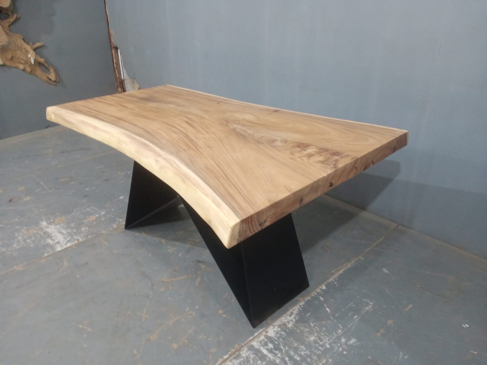 Live Edge Tables