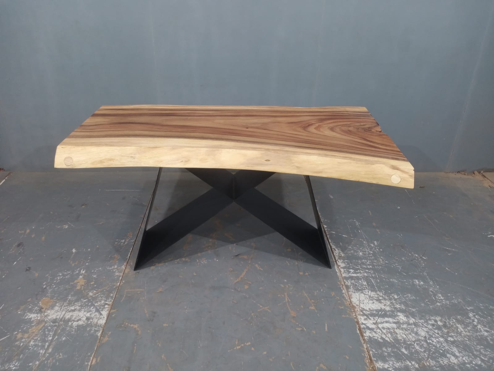 LIVE EDGE TABLES