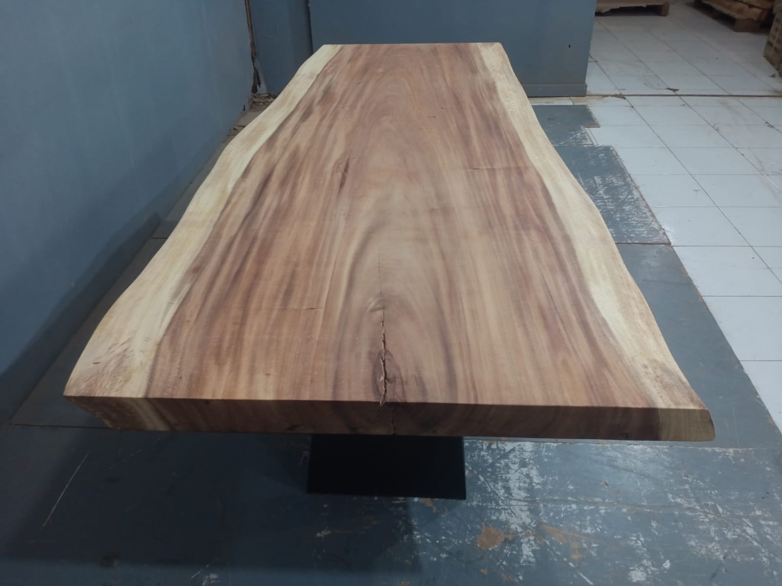 Live Edge Tables