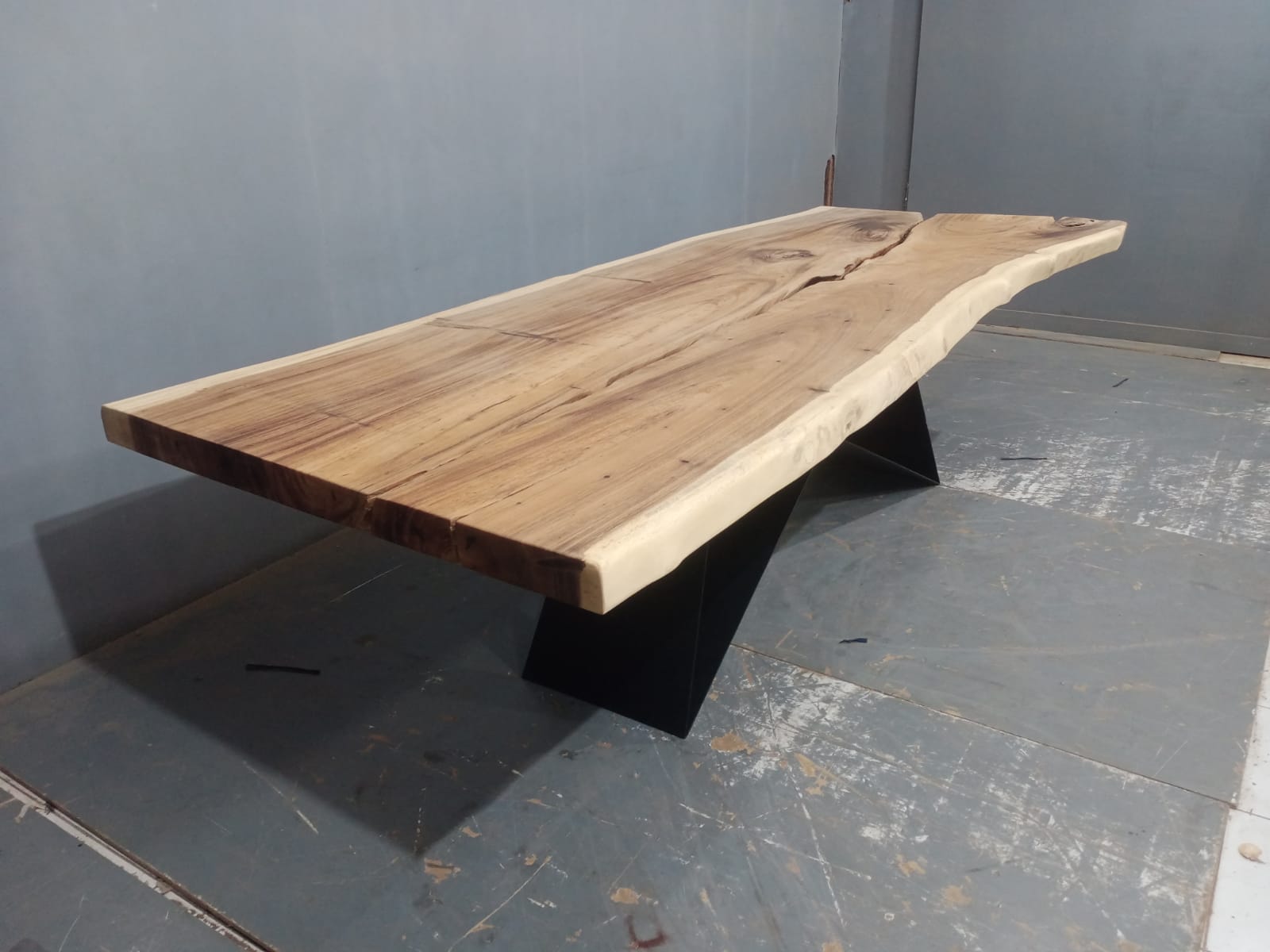 Live Edge Tables