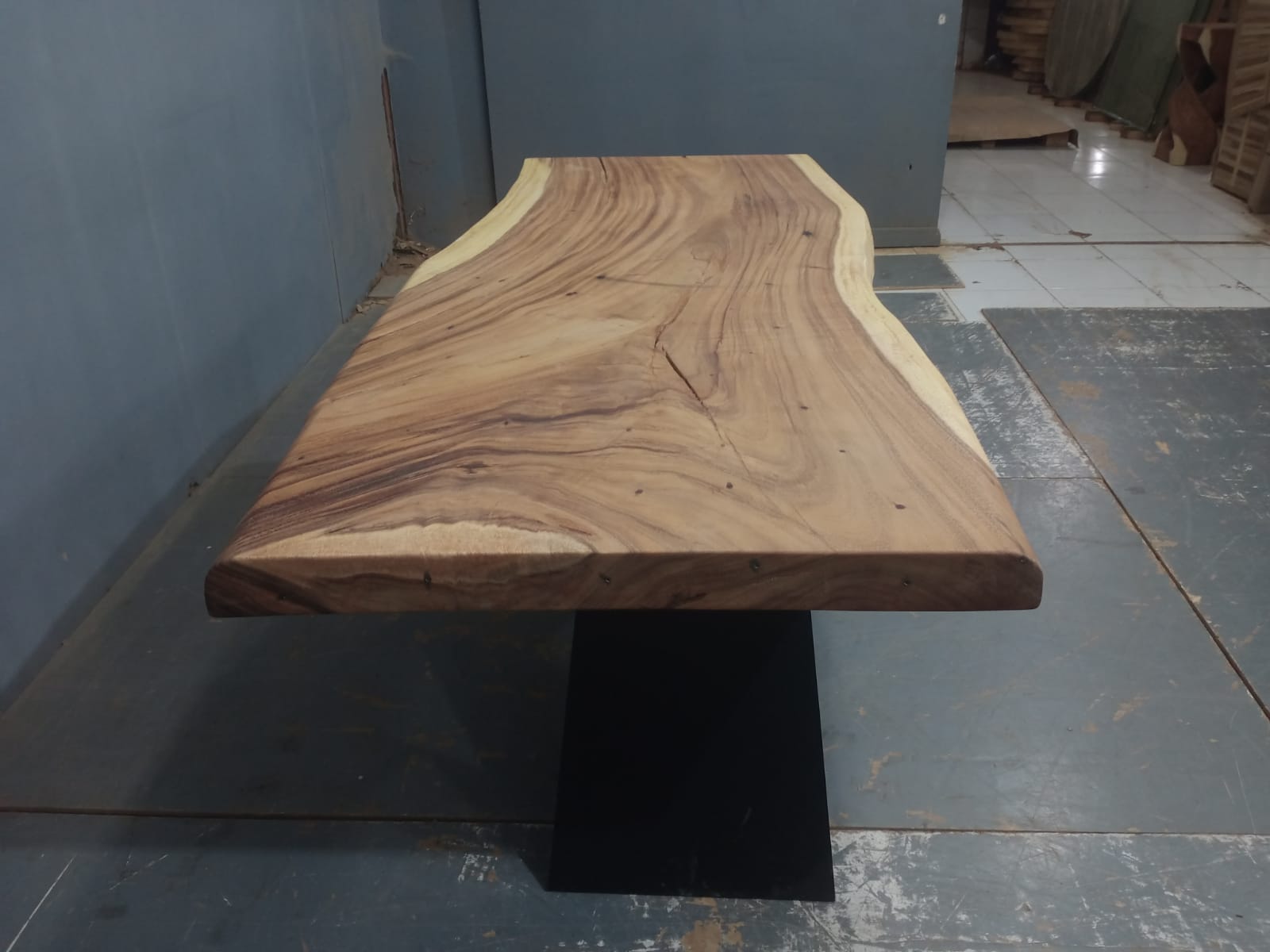Live Edge Tables