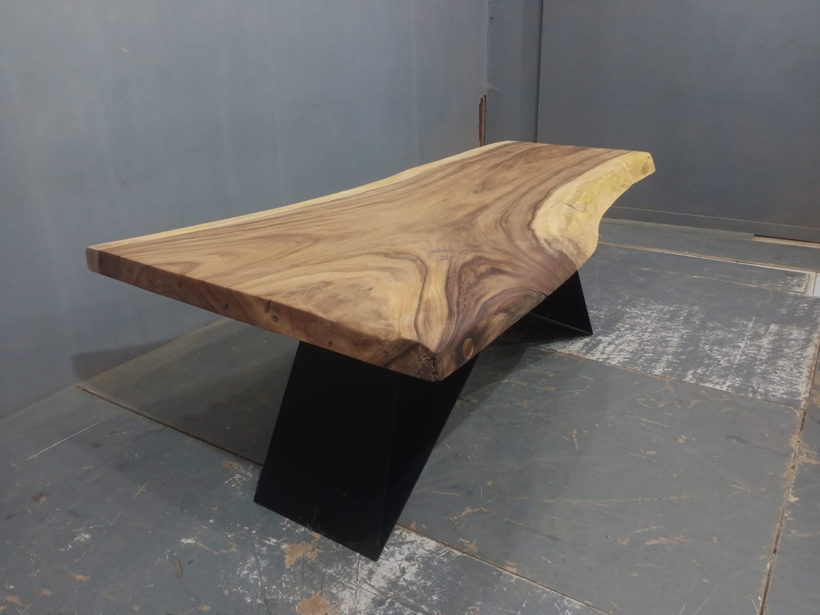 Live Edge Tables